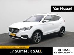 Wit Gebruikt 2021 MG ZS Luxury Sedan | € 15.995 (Goede deal)