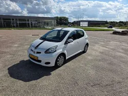 Wit Gebruikt 2009 Toyota Aygo X-cite Hatchback | € 2.650 (Eerlijke prijs)