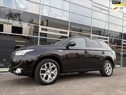 Zwart Gebruikt 2014 Mitsubishi Outlander Instyle SUV | € 7.950 (Duur)