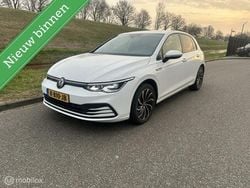 Wit Gebruikt 2020 VW Golf VIII Style Hatchback | € 12.950