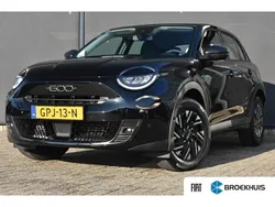 Zwart, metallic lak Gebruikt 2024 Fiat 600 Urban SUV | € 27.400 (Goede deal)
