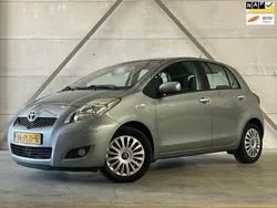 Grijs Gebruikt 2011 Toyota Yaris Hatchback | € 2.195 (Goede deal)