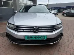 Grijs Gebruikt 2020 VW Passat Business Stationwagen | € 21.500 (Goede deal)