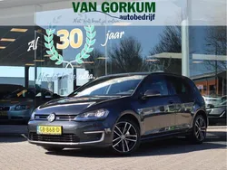 Grijs, metallic lak Gebruikt 2015 VW Golf VII GTE Hatchback | € 7.450 (Eerlijke prijs)