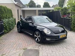 Zwart Gebruikt 2016 VW Beetle Allstar Cabriolet | € 17.950 (Eerlijke prijs)