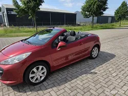 Rood Gebruikt 2008 Peugeot 207 CC Cabriolet | € 2.950 (Eerlijke prijs)