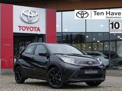 Zwart Gebruikt 2024 Toyota Aygo Play Hatchback | € 17.400 (Goede deal)