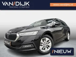 Zwart, metallic lak Gebruikt 2020 Skoda Octavia Business Line Stationwagen | € 18.940 (Eerlijke prijs)