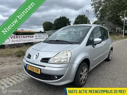 Grijs Gebruikt 2008 Renault Modus Authentique MPV | € 850 (Super prijs)