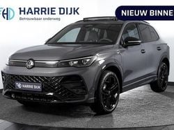Zwart Nieuw 2025 VW Tiguan R-line Edition SUV | € 53.795 (Super prijs)