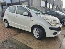 Wit Gebruikt 2011 Nissan Pixo Hatchback | € 2.450 (Eerlijke prijs)