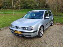 Zilver Gebruikt 2001 VW Golf IV Edition Hatchback | € 1.999 (Eerlijke prijs)