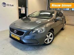 Grijs Gebruikt 2013 Volvo V40 Momentum Stationwagen | € 8.595 (Eerlijke prijs)