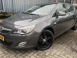 Grijs Gebruikt 2010 Opel Astra Sport Hatchback | € 5.000 (Eerlijke prijs)
