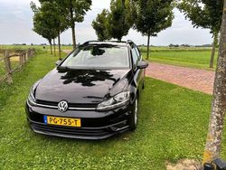 Zwart Gebruikt 2017 VW Golf VII Trendline Stationwagen | € 12.250 (Iets duurder)