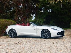 Wit Gebruikt 2017 Aston Martin Vanquish Cabriolet | € 499.500