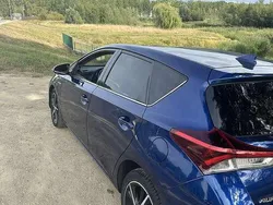 Blauw Gebruikt 2018 Toyota Auris Hybrid Stationwagen | € 14.000 (Goede deal)