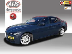 Blauw Gebruikt 2019 Alfa Romeo Giulia Sedan | € 31.950 (Eerlijke prijs)
