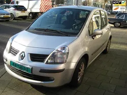 Grijs Gebruikt 2006 Renault Modus MPV | € 3.250 (Eerlijke prijs)