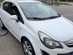 Wit Gebruikt 2013 Opel Corsa S MPV | € 2.100 (Eerlijke prijs)