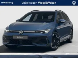 Blauw, metallic lak Nieuw 2024 VW Golf VIII R-line Edition Stationwagen | € 44.995 (Iets duurder)