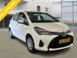 Wit Gebruikt 2016 Toyota Yaris Hatchback | € 13.899 (Eerlijke prijs)