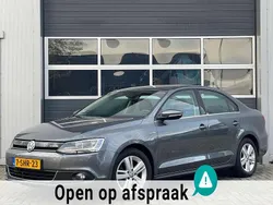 Grijs, metallic lak Gebruikt 2013 VW Jetta Hybrid Comfortline Sedan | € 8.950 (Eerlijke prijs)
