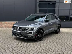 Grijs, metallic lak Gebruikt 2020 VW T-Roc Highline SUV | € 30.950 (Duur)