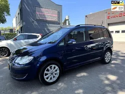 Blauw Gebruikt 2009 VW Touran MPV | € 3.150 (Eerlijke prijs)