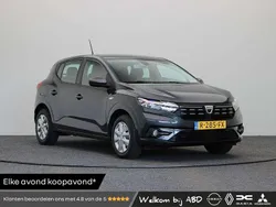 Grijs Gebruikt 2022 Dacia Sandero Essentiel Hatchback | € 12.945 (Goede deal)