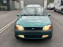 Groen Gebruikt 2001 Ford Fiesta Zetec Hatchback | € 1.950