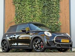 Zwart Gebruikt 2017 Mini John Cooper Works Chili Hatchback | € 23.990 (Duur)