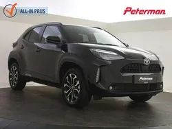 Zwart Gebruikt 2024 Toyota Yaris Cross Style SUV | € 28.899 (Eerlijke prijs)