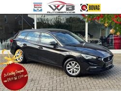Zwart Gebruikt 2022 Seat Leon Style Stationwagen | € 19.995 (Eerlijke prijs)