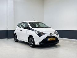 Wit Gebruikt 2021 Toyota Aygo Hatchback | € 9.749 (Goede deal)