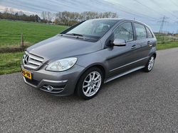 Grijs Gebruikt 2008 Mercedes B200 MPV | € 3.950