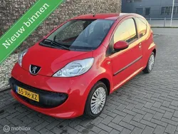 Rood Gebruikt 2007 Peugeot 107 Hatchback | € 1.750 (Eerlijke prijs)