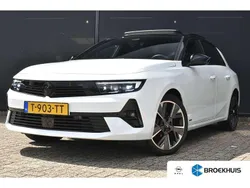 Wit Gebruikt 2023 Opel Astra Ultimate Hatchback | € 25.700 (Eerlijke prijs)