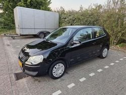 Zwart Gebruikt 2007 VW Polo Hatchback | € 2.300 (Goede deal)