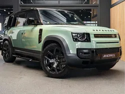Groen Gebruikt 2023 Land Rover Defender SUV | € 99.995