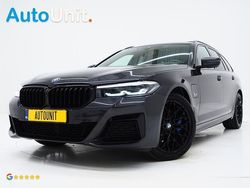 Grijs Gebruikt 2021 BMW 530e M Sport Stationwagen | € 38.940 (Eerlijke prijs)
