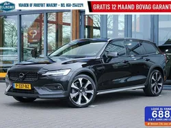 Zwart Gebruikt 2022 Volvo V60 CC Pro Stationwagen | € 42.944