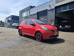 Rood Gebruikt 2006 Toyota Aygo Hatchback | € 1.800 (Goede deal)