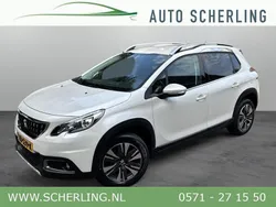 Wit, metallic lak Gebruikt 2018 Peugeot 2008 Allure SUV | € 11.950 (Eerlijke prijs)