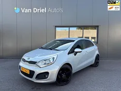 Beige Gebruikt 2012 Kia Rio Hatchback | € 5.740 (Eerlijke prijs)