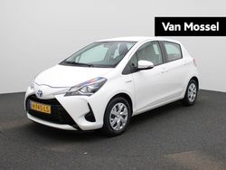 Wit Gebruikt 2020 Toyota Yaris Hybrid Active Hatchback | € 16.900 (Goede deal)