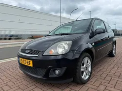 Zwart Gebruikt 2007 Ford Fiesta Futura Hatchback | € 1.750 (Eerlijke prijs)