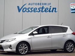 Grijs Gebruikt 2015 Toyota Auris Hybrid Hatchback | € 12.900 (Goede deal)
