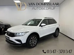 Wit Gebruikt 2023 VW Tiguan Business SUV | € 28.550 (Super prijs)