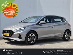 Brass metallic (r3w) Gebruikt 2023 Hyundai i20 Comfort Hatchback | € 21.385 (Eerlijke prijs)